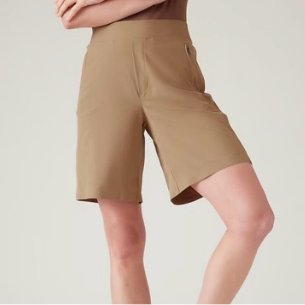 Athleta Brooklyn Bermuda Short size 2